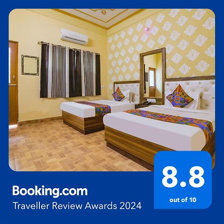 Fabhotel Shivam Palace Varanasi Exterior photo