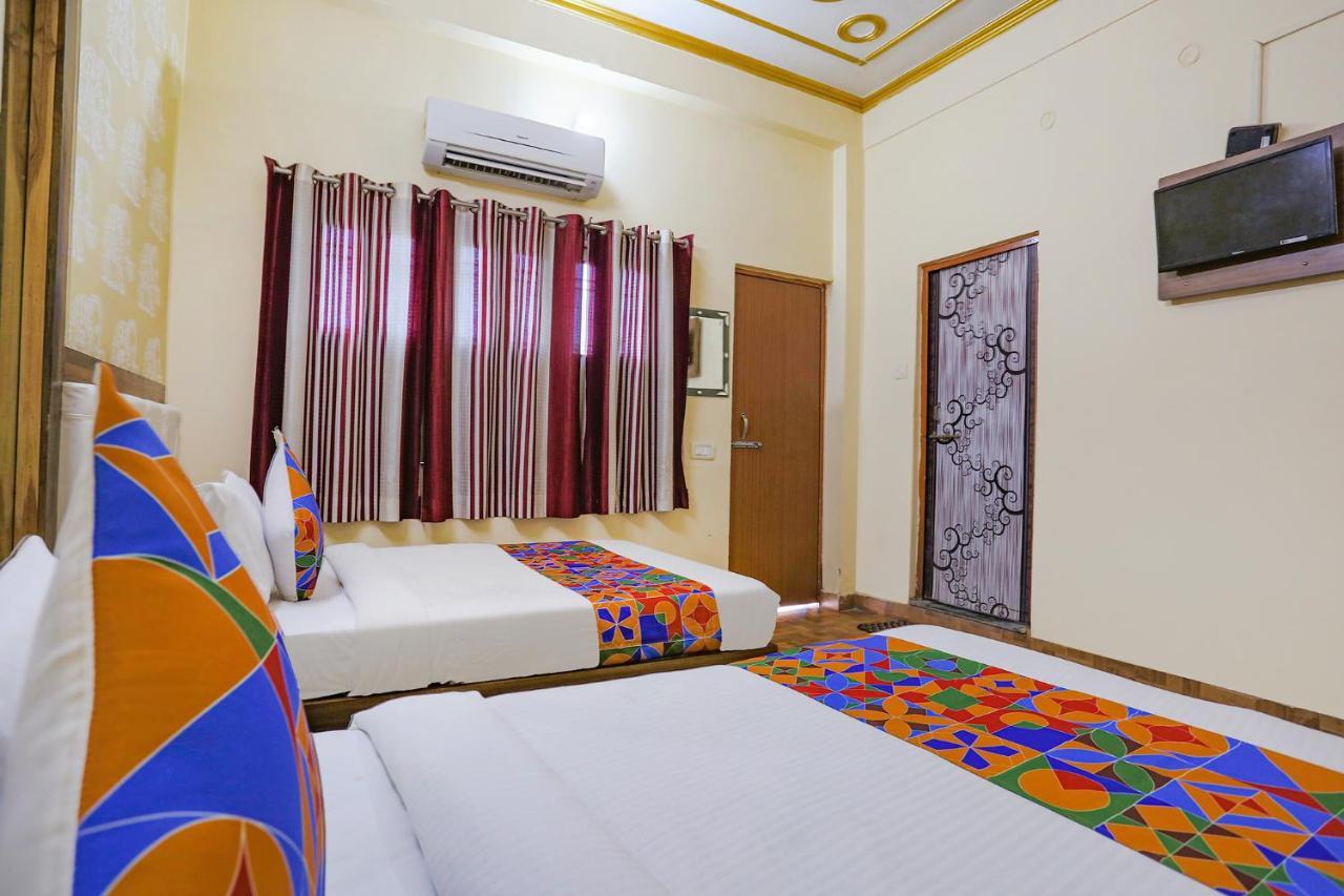 Fabhotel Shivam Palace Varanasi Exterior photo