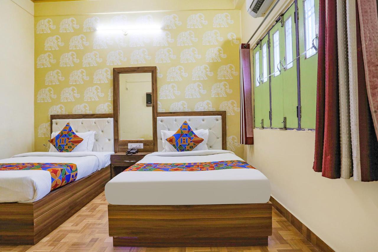 Fabhotel Shivam Palace Varanasi Exterior photo