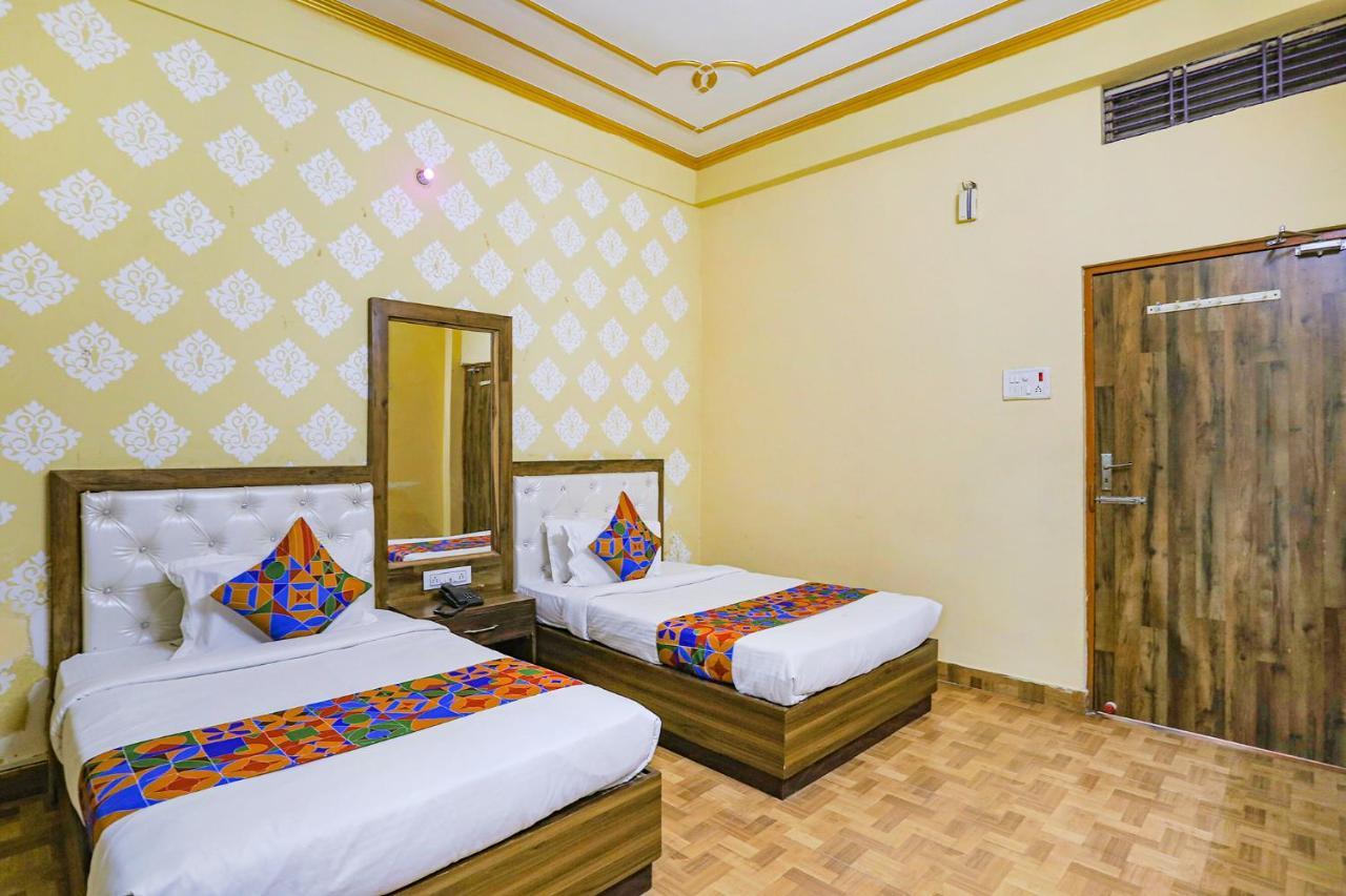 Fabhotel Shivam Palace Varanasi Exterior photo