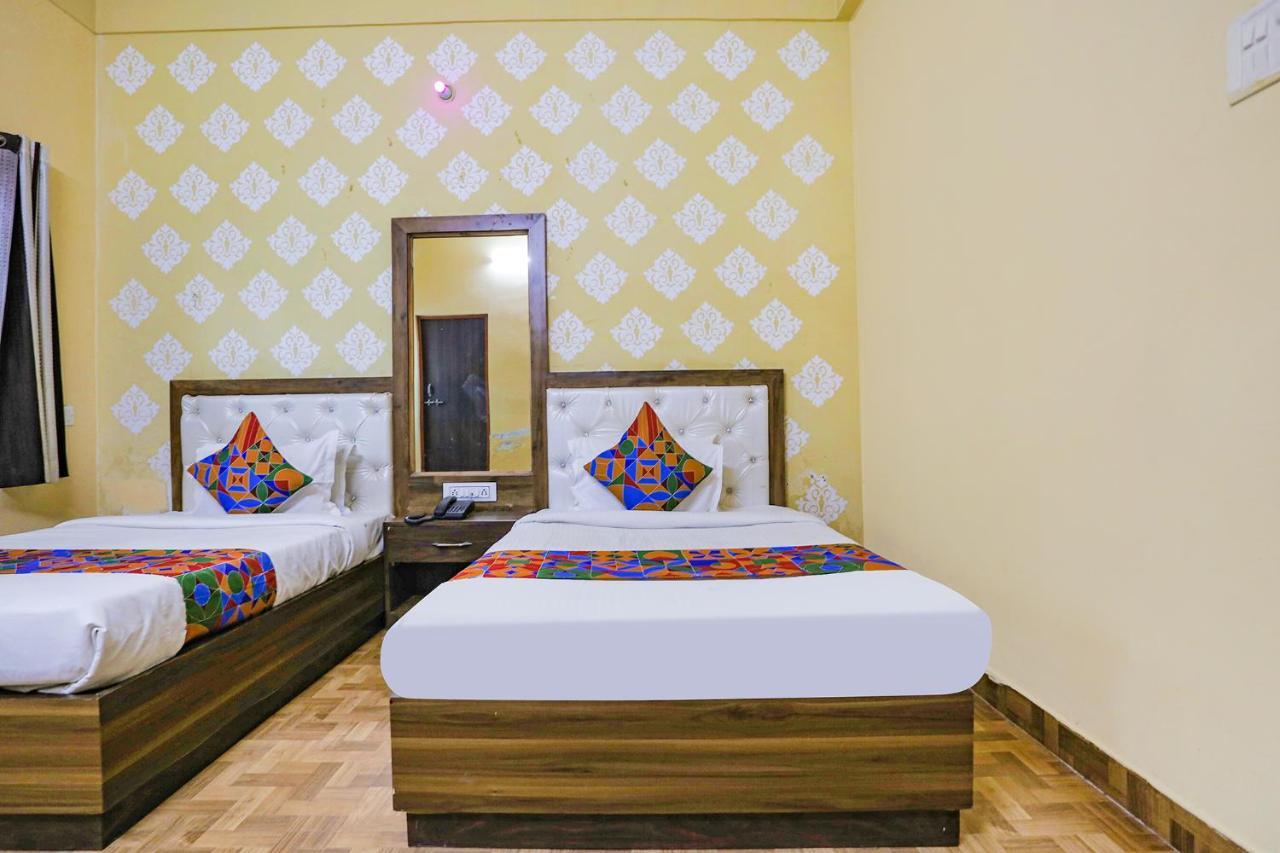 Fabhotel Shivam Palace Varanasi Exterior photo