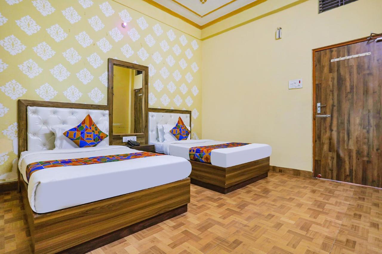 Fabhotel Shivam Palace Varanasi Exterior photo